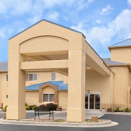 Baymont By Wyndham Fort Wayne Buitenkant foto