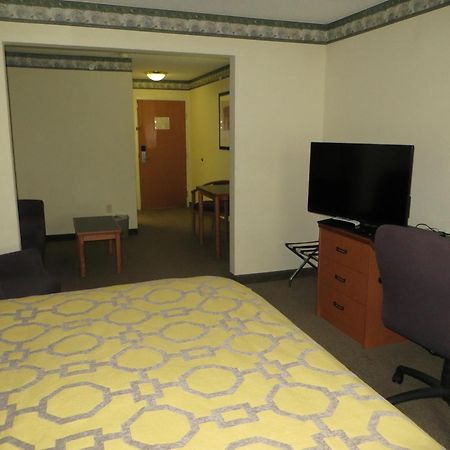 Baymont By Wyndham Fort Wayne Kamer foto