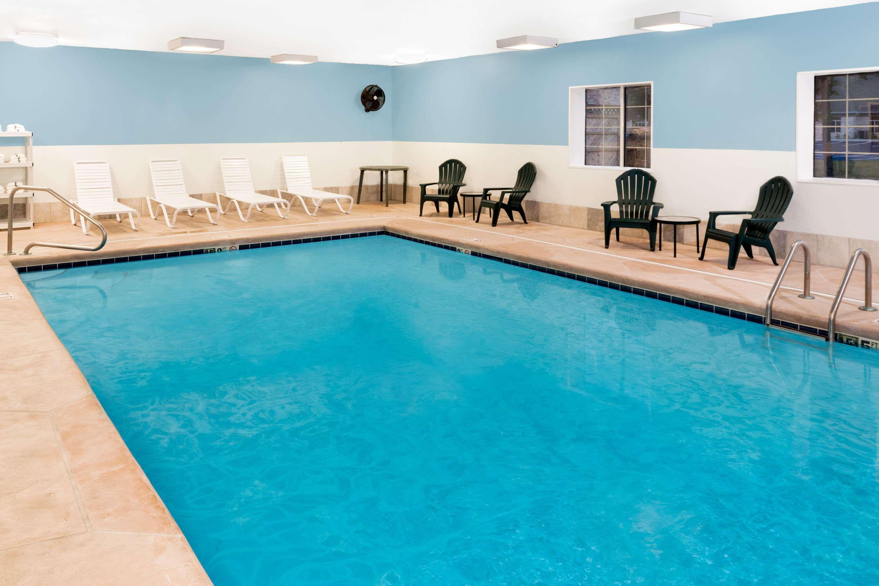 Baymont By Wyndham Fort Wayne Buitenkant foto