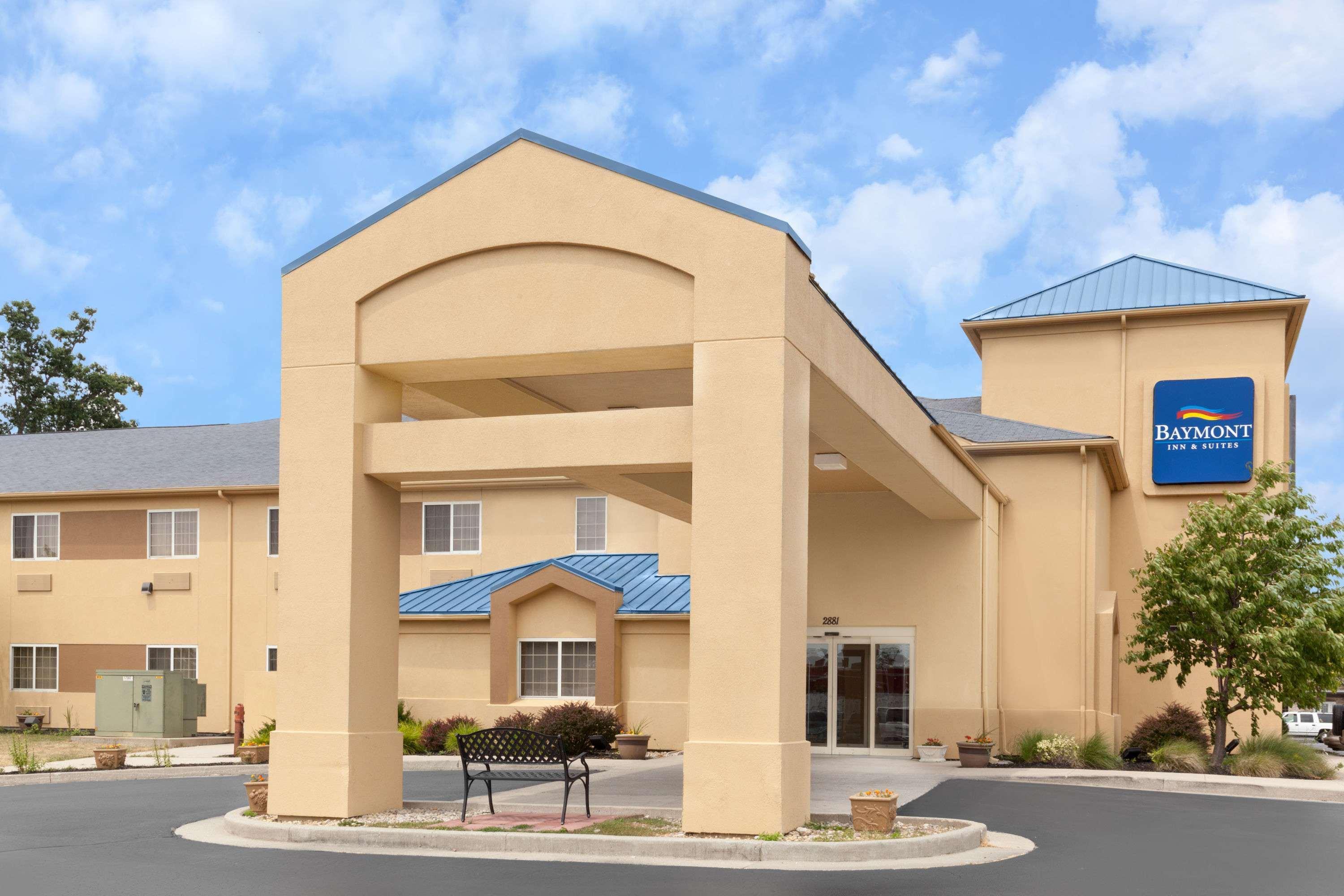 Baymont By Wyndham Fort Wayne Buitenkant foto
